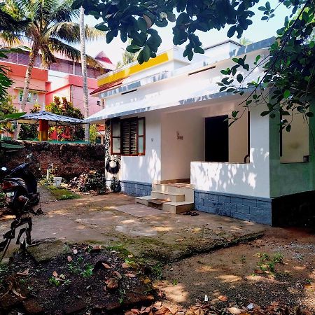 Gogonuts Hostel Varkala Exterior photo